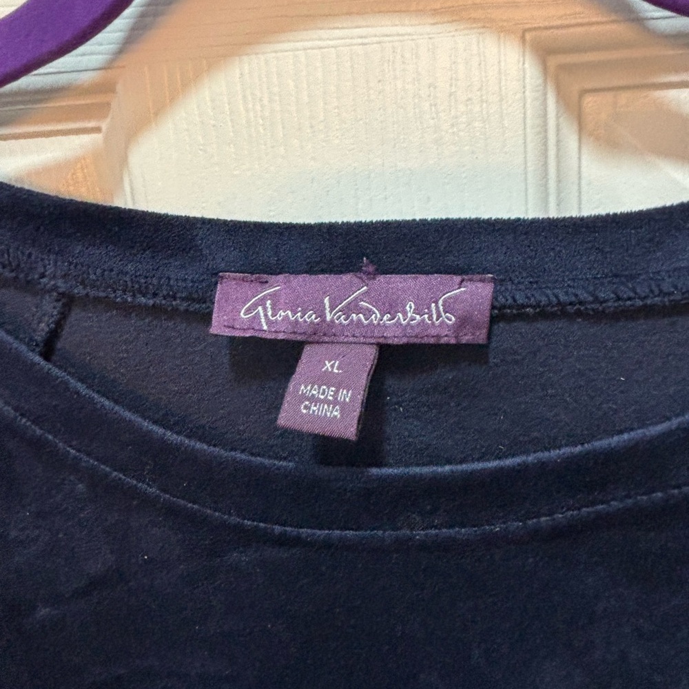 Women’s Gloria Vanderbilt Velour Shirt Size XL - Picture 2 of 3